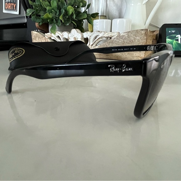 Ray Ban Sunglasses - Picture 7 of 7